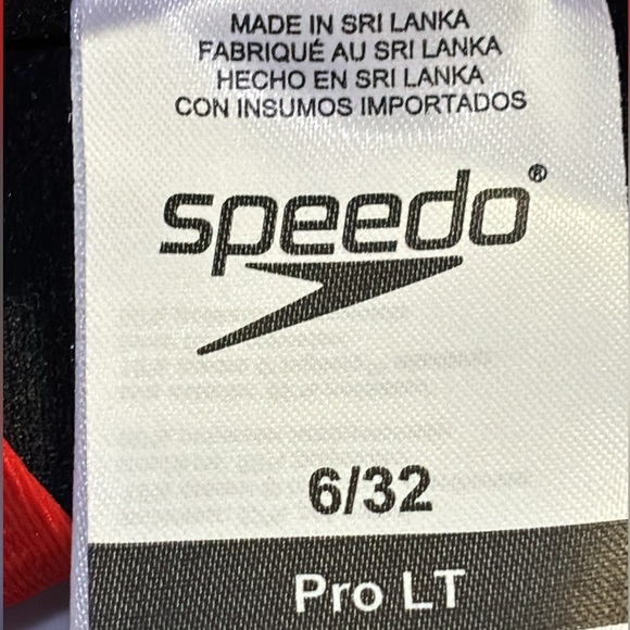 New Speedo Women's Swimsuit One Piece Endurance+ Flyback Solid Adult Team Colors - Picture 7 of 13